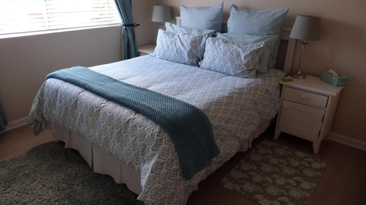 Settle Inn Self Catering Units Colchester Bagian luar foto