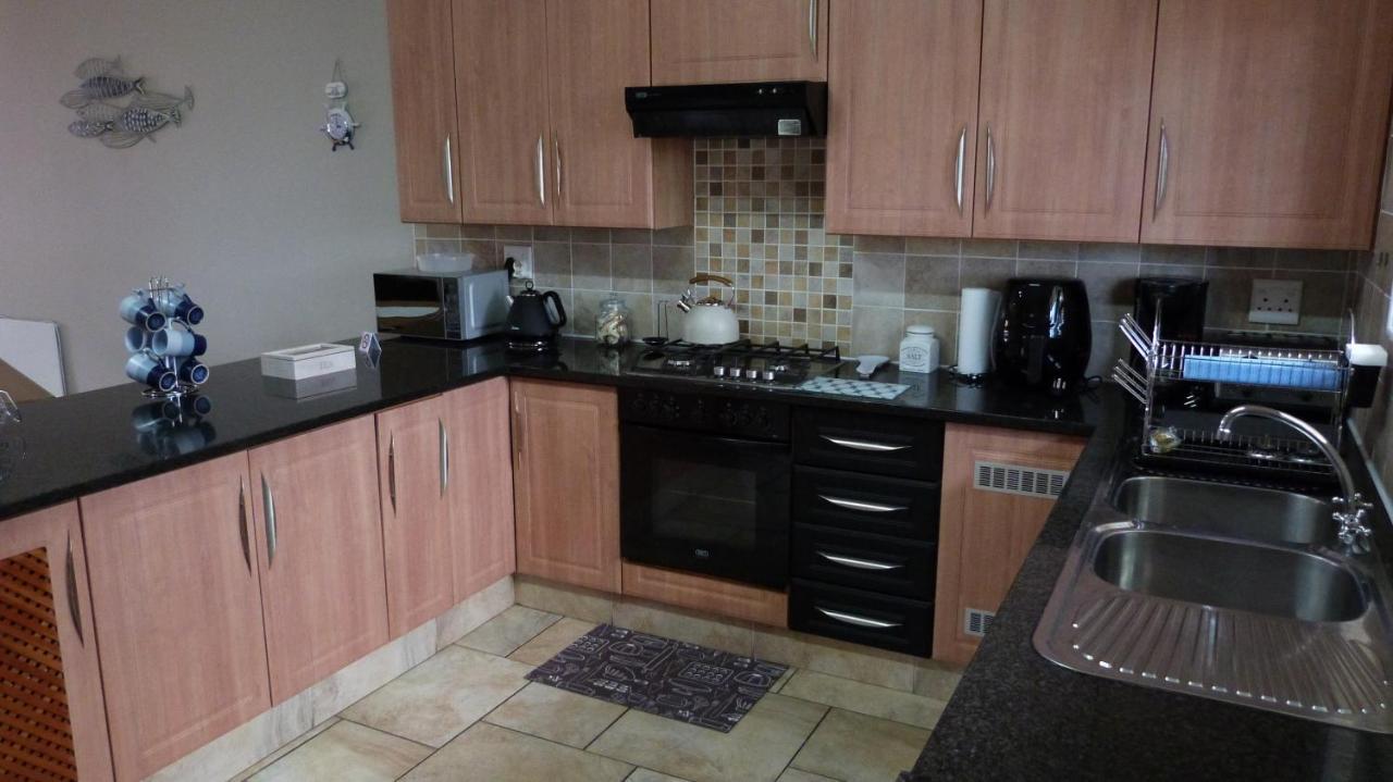 Settle Inn Self Catering Units Colchester Bagian luar foto