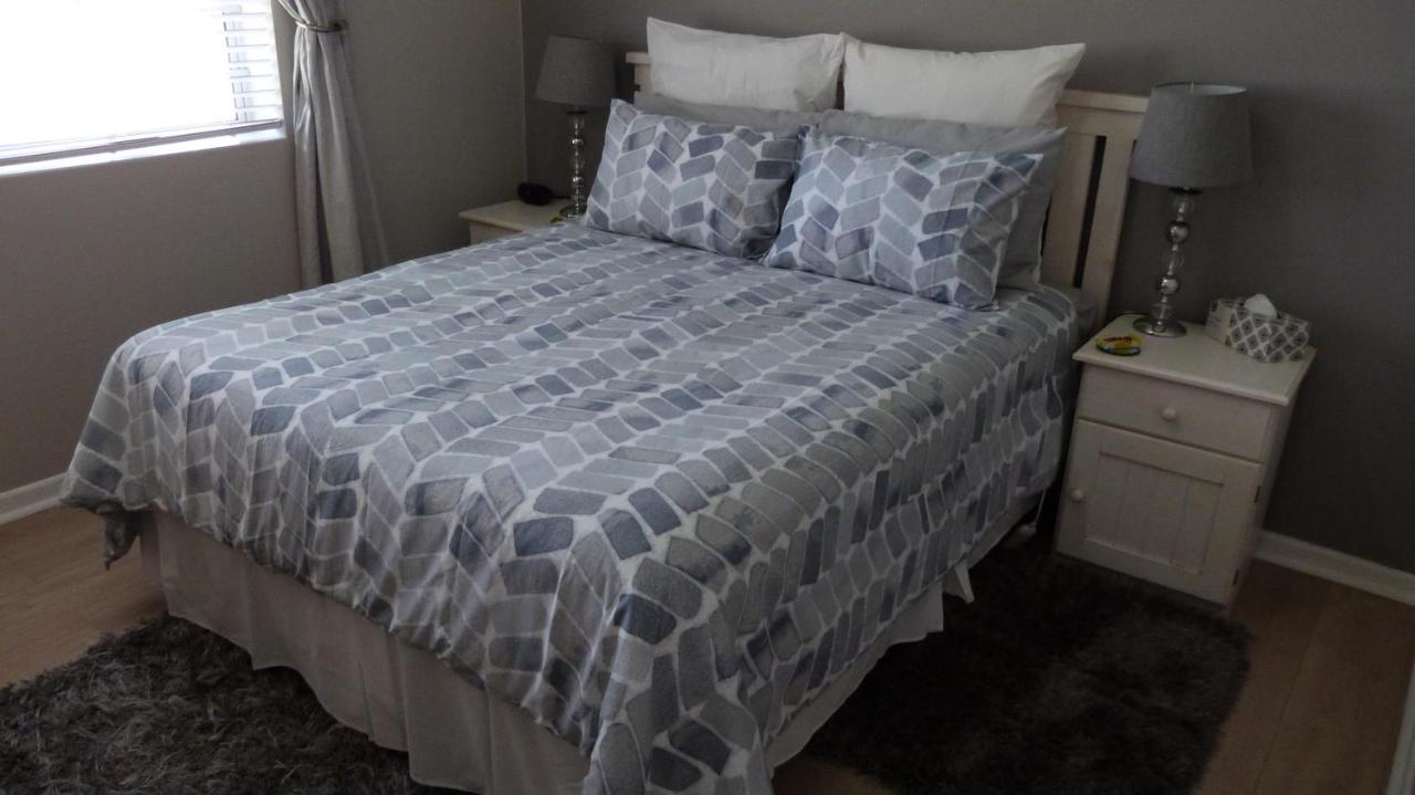 Settle Inn Self Catering Units Colchester Bagian luar foto