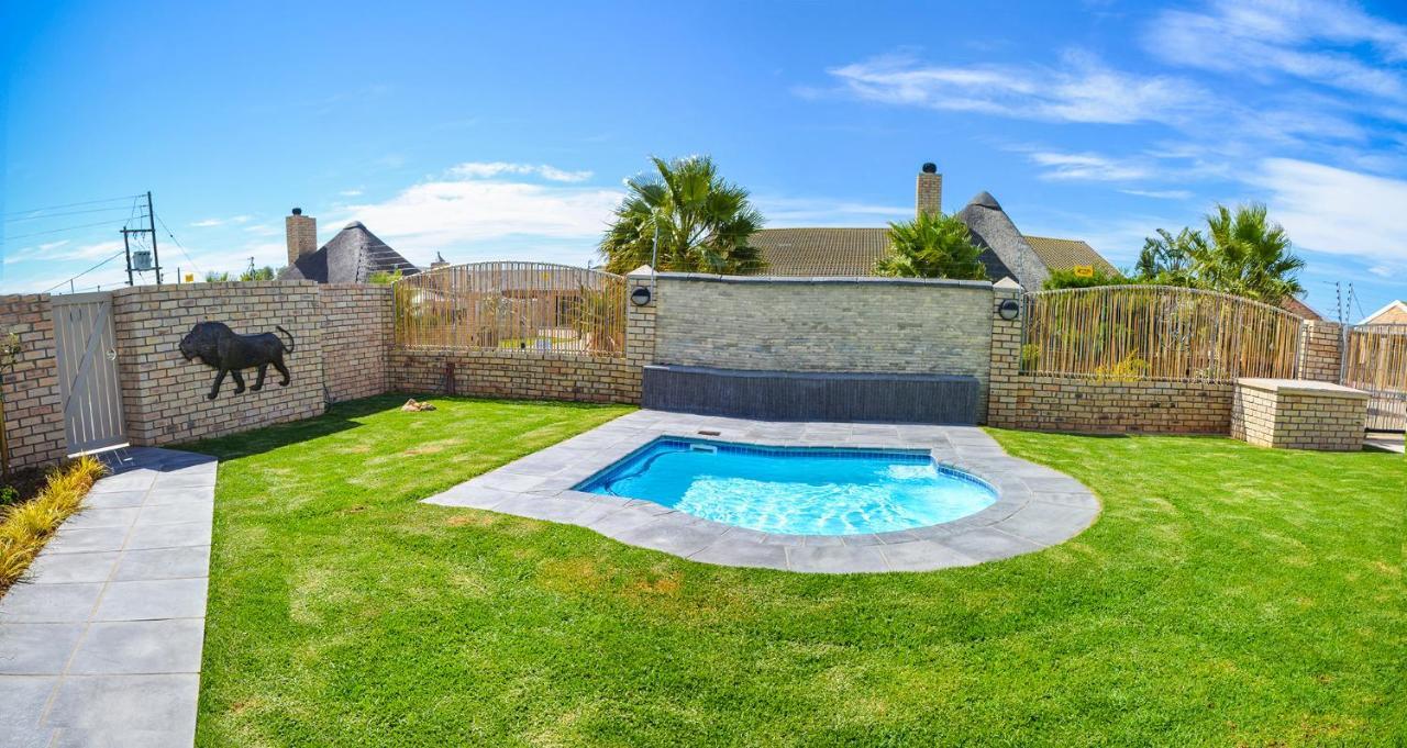 Settle Inn Self Catering Units Colchester Bagian luar foto