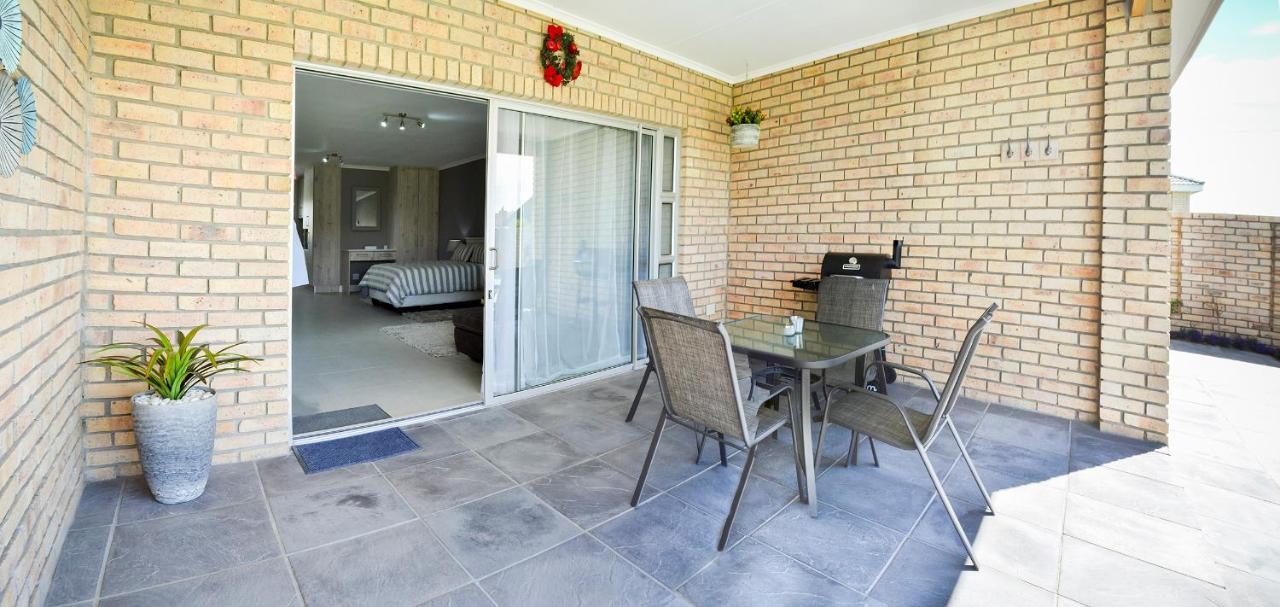 Settle Inn Self Catering Units Colchester Bagian luar foto