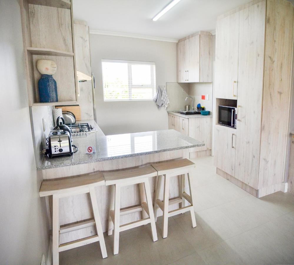Settle Inn Self Catering Units Colchester Bagian luar foto